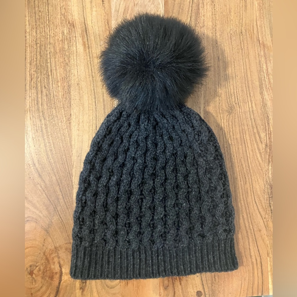 Club Monaco Cable-Knit Wool Toque with Pom Pom – Cozy Winter Hat